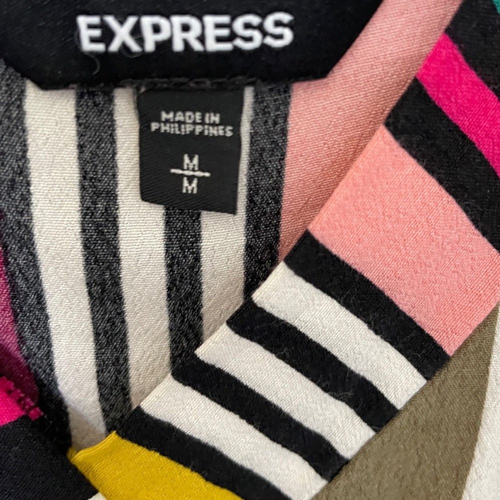 Express Romper - Picture 4 of 9